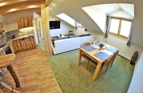 Konigssee Apartamento | FeWo luck Auf, 2-4 personas 1 dormitorio, cocina, ático m. claraboya