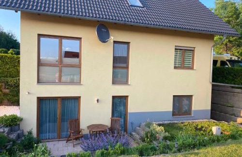 Bahretal Apartamento | Fewo Hellerswiesen Arbeiterunterkunft