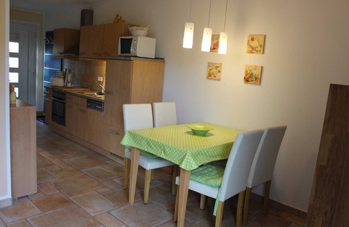 Gelbensande Apartamento | * FEWO en el bosque costero - * FEWO en el bosque costero EG 3 Kittendorf / - GM 69470