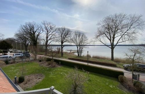 Plau am See Apartamento | Fewo in Villa mit Seeblick