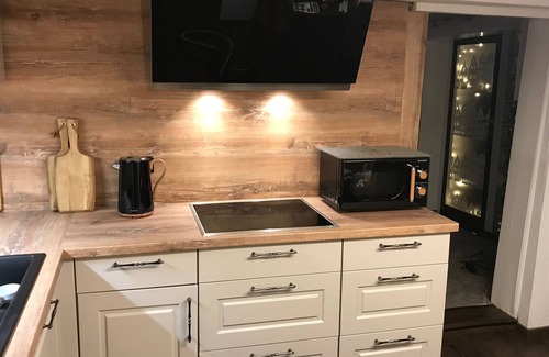Heinrichstadt Apartamento | Fewo Loewe - Neue Ferienwohnung , Seit dem 14.11.2022