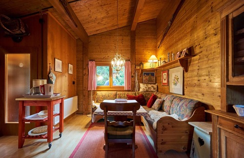 Hochkrimml Apartamento | Cabaña de madera natural y rústica en Hochkrimml con plaza de aparcamiento / jardín / WiFi