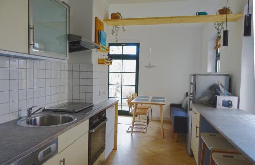 Neustadt in Sachsen Apartamento | FEWO mit Sauna & Gartenblick