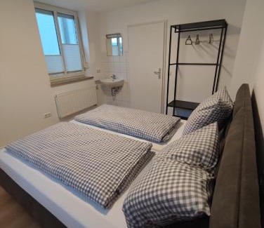 Memmingen Apartamento | FeWo Planer Altstadtwohnung mit Terrasse & Parkplatz