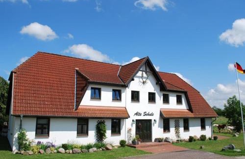 Dargun Apartamento | FeWo Rügen Mecklenburg Pool Alte Schule Barlin