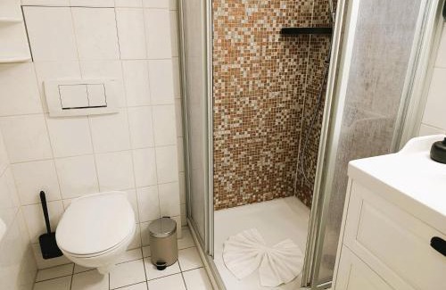 Kuehlungsborn Hotel | Fewo Rosenhof 12