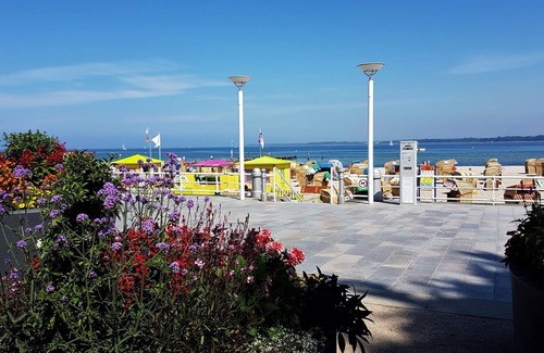 Reppenhagen Apartamento | Fewo Seaview mit Ostseeblick und Wlan, Aufzug, Familienfreundlich