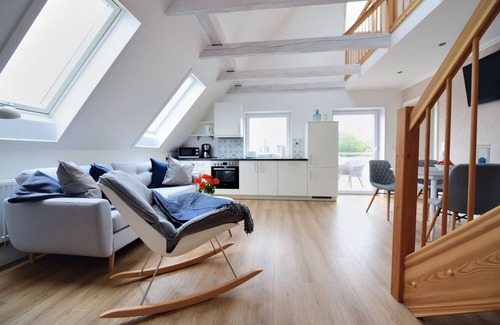 Toenning Apartamento | FeWo Solskin - Sobre los tejados de Tönnings