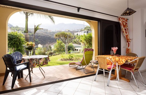 Santa Úrsula Apartamento | Fewo Vistamar mit Meerblick, Pool, grosser Terrasse und Garten, Grill, Parkplatz und WLAN gratis