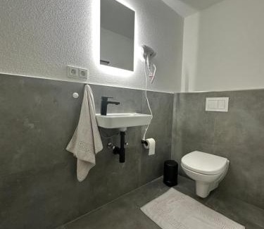 Bekond Apartamento | Fewo Waldblick - Urlaub im Wein & Ferienort Bekond