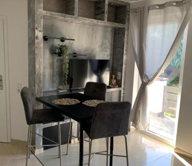 Heppens Apartamento | Fewo Zeitwohnen Mitte