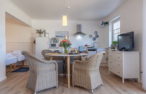 Wassersleben Apartamento | fewo1846 - HolidayWassersleben (App. 648) / Studio app. with balcony & sea view
