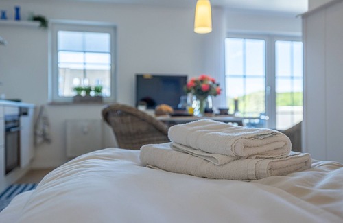 Wassersleben Apartamento | fewo1846 - HolidayWassersleben (App. 648) / Studio app. with balcony & sea view