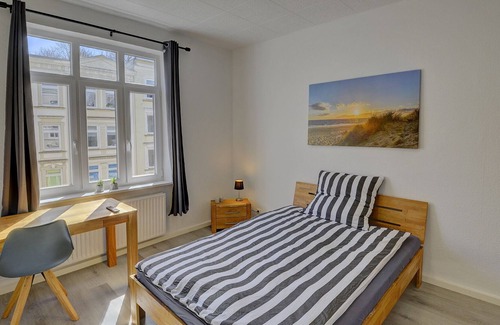 Nordstadt Apartamento | fewo1846 - Schiefe Stube / Cheap craftsman apartment with 3 bedrooms