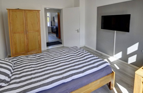 Nordstadt Apartamento | fewo1846 - Schiefe Stube / Cheap craftsman apartment with 3 bedrooms