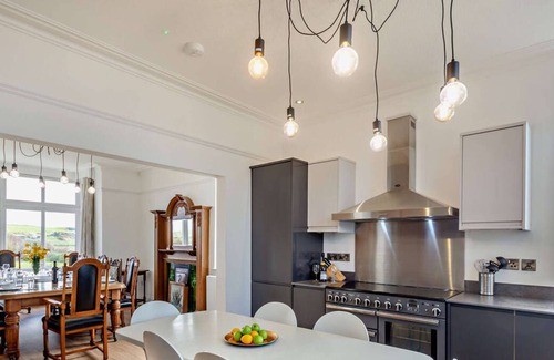 Llanengan Casa | Fferm Ar Y Môr in the beautiful Pwllheli