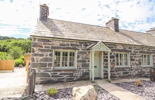 Bangor Casa | Ffrwdd Galed Uchaf