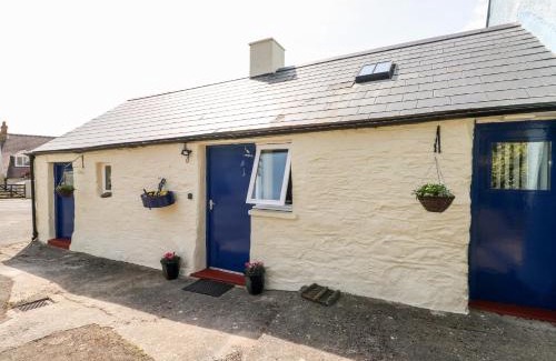 Trefin Casa | Ffynnon Tom