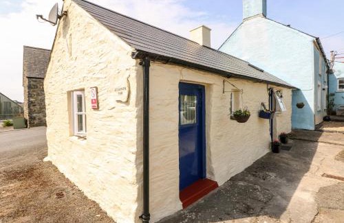 Trefin Casa | Ffynnon Tom