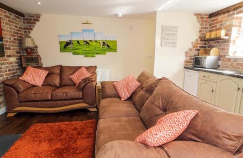 Llangynin Casa | Ffynnonlwyd Cottage