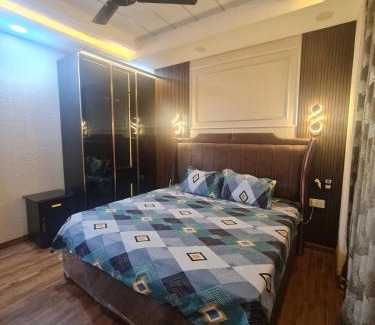 Dariyaganj Apartamento | Fiaa- GARNET 3BHK