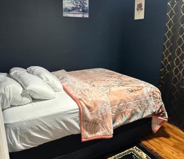 Irvington Casa | Fidelia Beryl Room, Queen Bed Minutes from Newark Liberty International Airport and Newark Penn Station