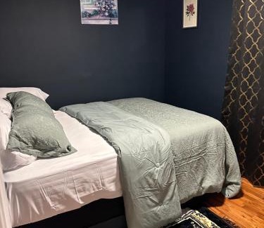 Irvington Casa | Fidelia Beryl Room, Queen Bed Minutes from Newark Liberty International Airport and Newark Penn Station