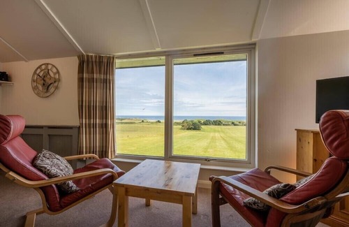 Embleton Cabaña | FIDRA, pet friendly, with a garden in Embleton