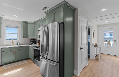 North Topsail Beach Casa | Field of Dreams #177 - 3BD Beach Cottage, Dog-Friendly & Steps from the Ocean
