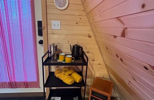 Travelers Rest Cabina | Field Trip Unit 21 Deluxe Aframe with private hot tub