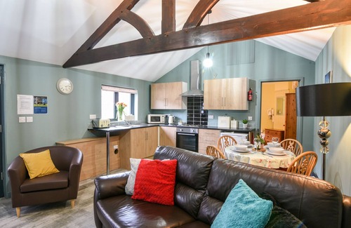 Raymonds Hill Cabaña | FIELD VIEW AT COOMB BANK FARM, pet friendly in Raymond's Hill