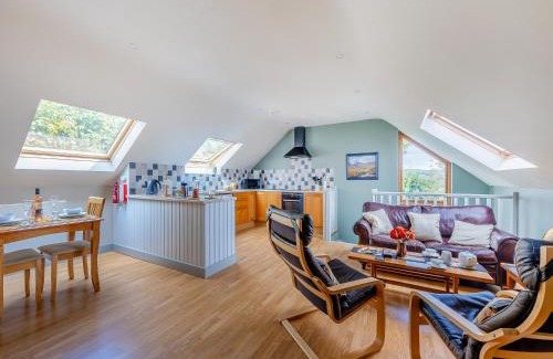 Cynghordy Casa | Field View