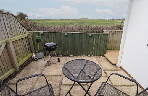 Grimsby Cabaña | Field View