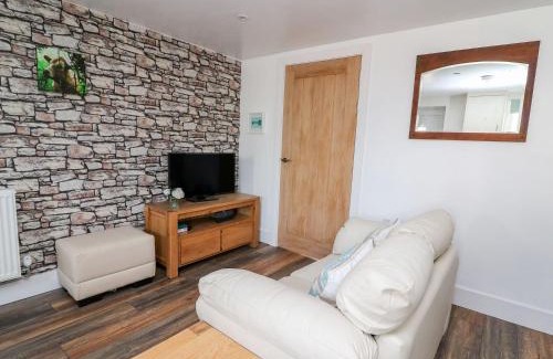 Llanybydder Casa | Field View