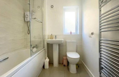 Chapeltown Casa | Fieldview 3 Bed house Leeds