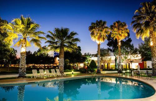 San Luis Potosí Hotel | Fiesta Inn San Luis Potosi Glorieta Juarez