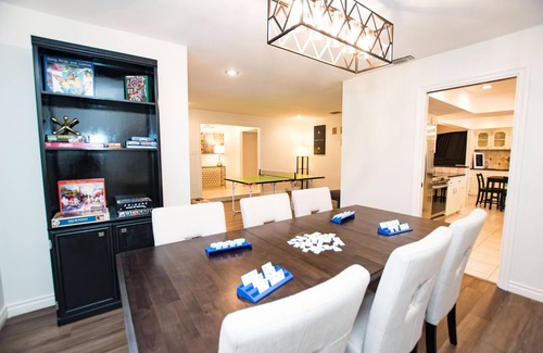 Whispering Oaks Casa | **Fiesta Tx, Riverwalk, Pearl|5 Bdrm-3 Kings|Golf,Ping-Pong|4 TVs|Hi-Spd WIFI**