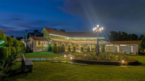 Bengaluru Complejo | Fiestaa Resort n Events Venue