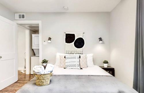 Old East Dallas Apartamento | FIFA Ready Near Deep Ellum Downtown Dallas Flat