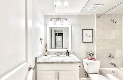 Old East Dallas Apartamento | FIFA Ready The Munger Proper - Spa Pool