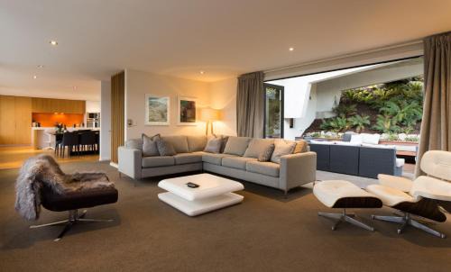 Fernhill Villa | Fifteen by Amazing Accom
