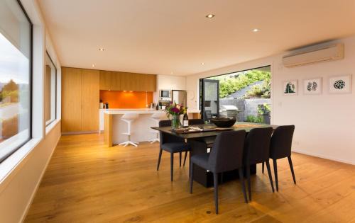 Fernhill Villa | Fifteen by Amazing Accom