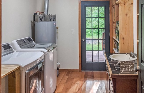 Fifty-Six Casa | Fifty-Six Cabin ~ Privacy in the woods near the best outdoor rec areas