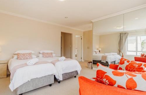 George Casa | Fifty1 on Long on Kingswood Golf Estate