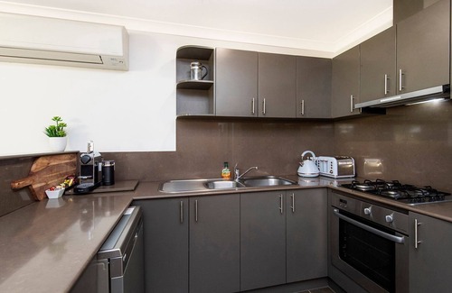 Broadwater Villa | FiftyTwo @ Cape View is the perfect family or couples getaway accommodation