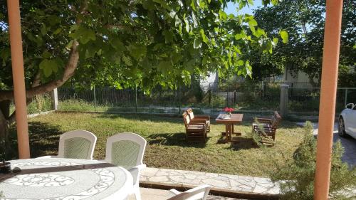 Ulcinj Cabina | Fig Tree House