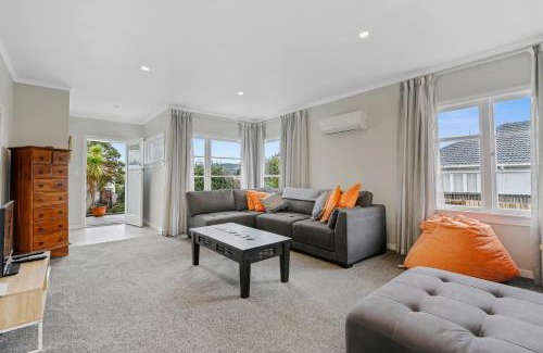 Springfield Casa | Figtree Bungalow - Rotorua Holiday Home