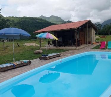 Praia Grande Chalet De Esquí | Figueira do Rio do Boi Chalé Ametista