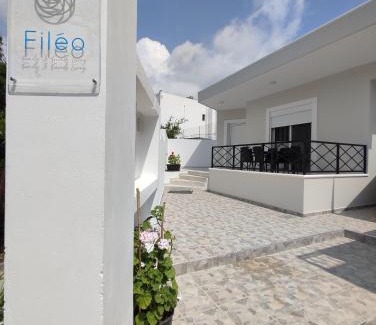 Archangelos Casa | Fileo Family and Friends Living