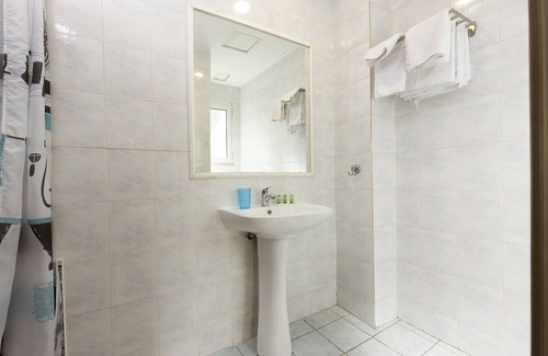 Piraeus Hotel | Filon
